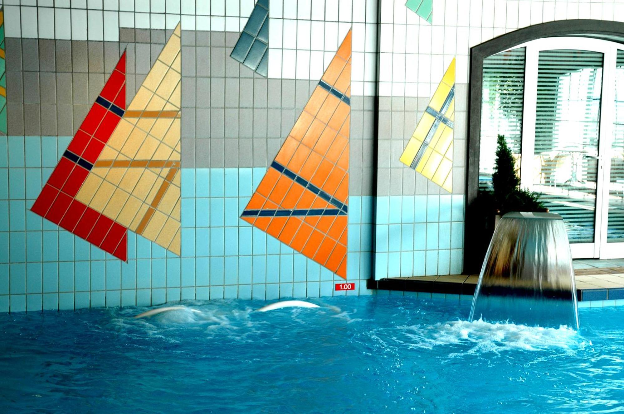 Hotel Spa Montana Karpeníszi Kültér fotó